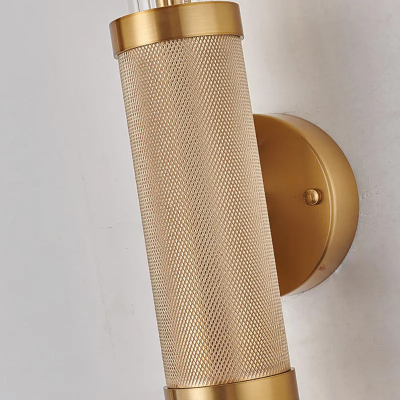 Smukła, pionowa kompozycja