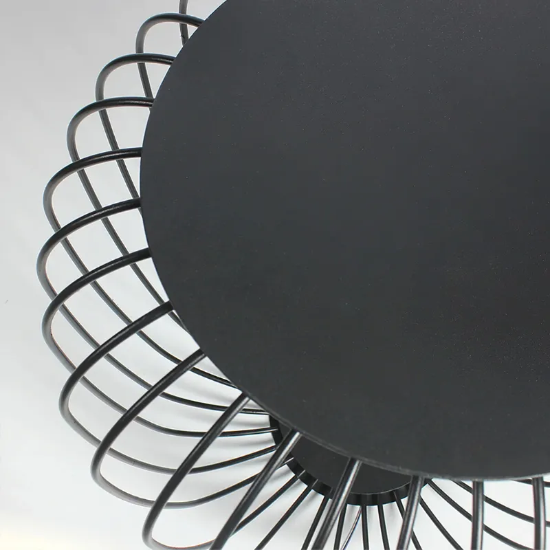 Ażurowa konstrukcja z efektem światła